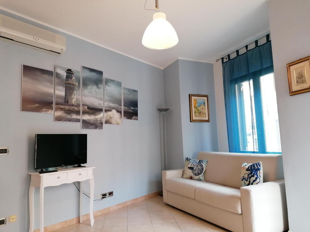 דירות טאורמינה Casa Il Faro מראה חיצוני תמונה