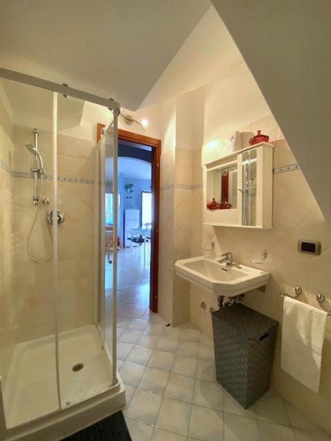 דירות טאורמינה Casa Il Faro מראה חיצוני תמונה